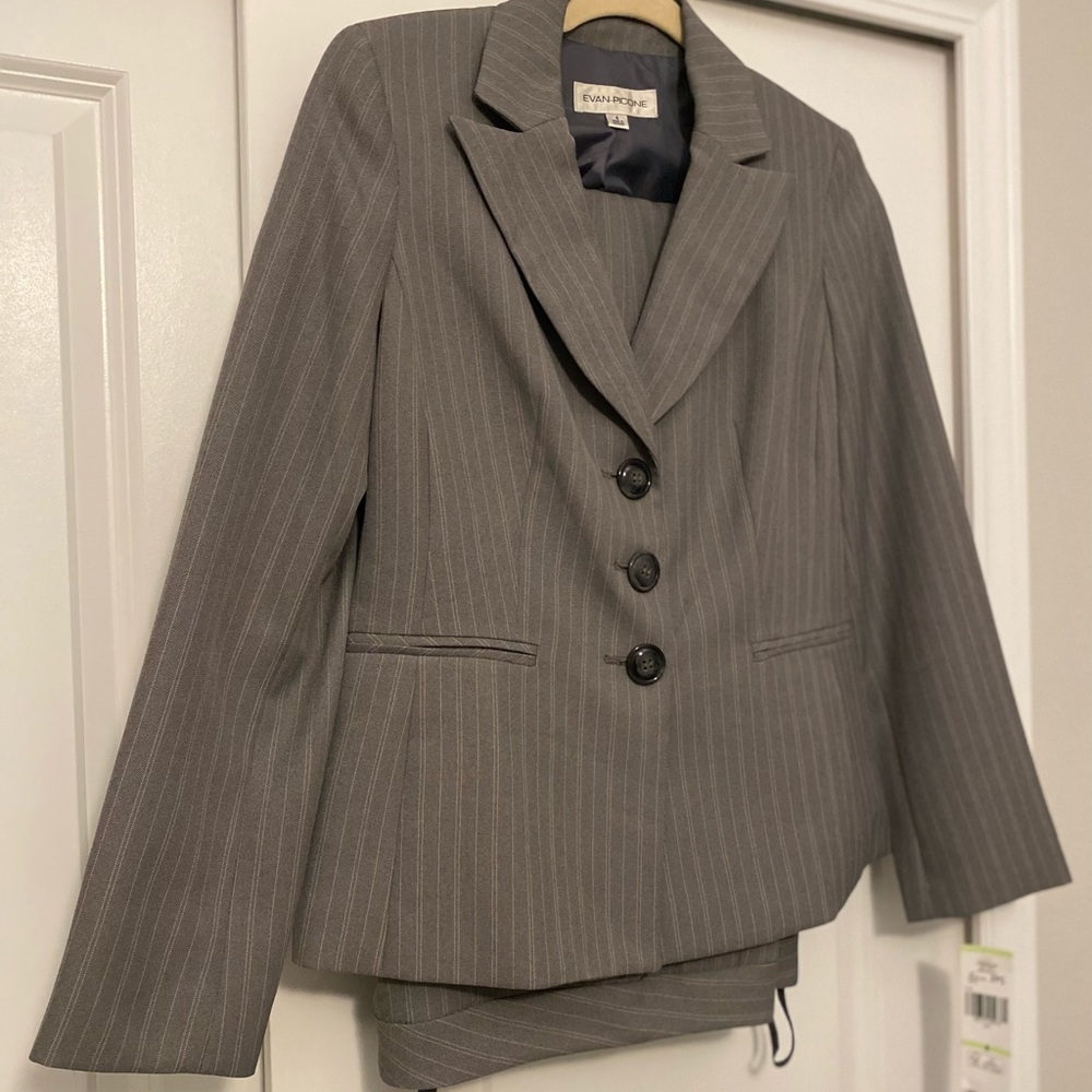 NWT Evan Picone Women’s Blazer Dress Pants Suit Sz 4